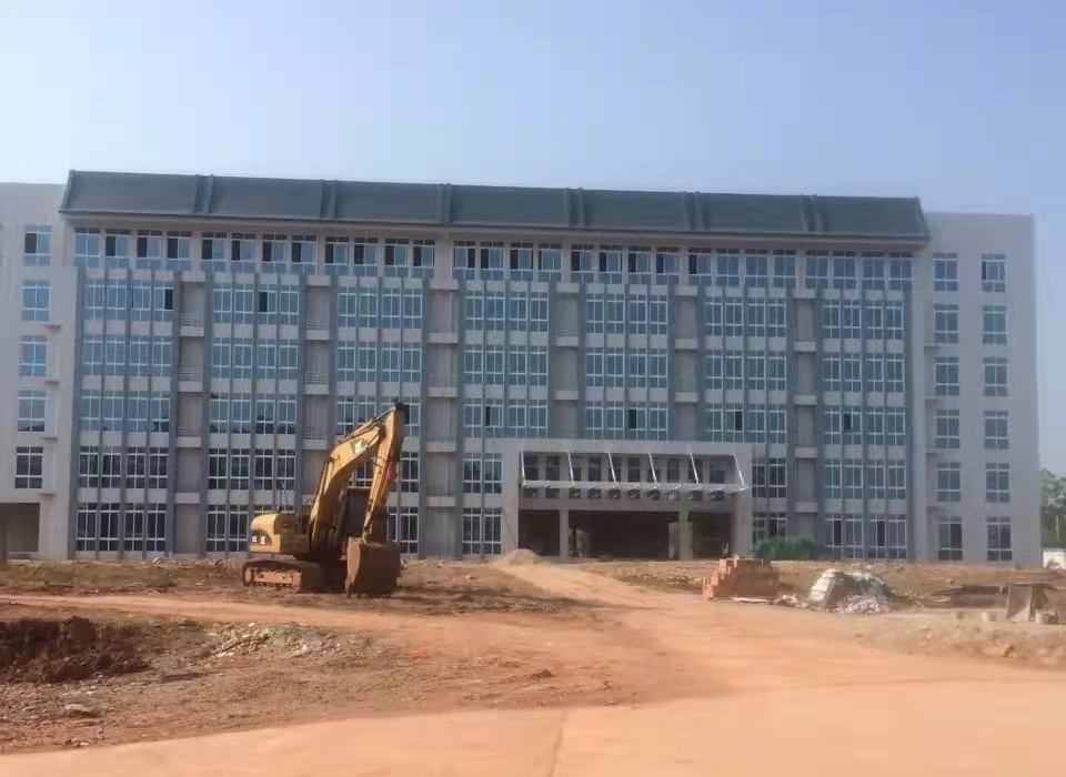 廣西建機(jī)辦公樓選用金洋外墻氟碳漆