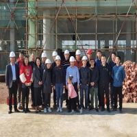 祝賀覃塘新廠綜合樓封頂大吉！